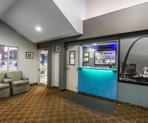 Photo 3 - Super 8 by Wyndham Belleville St. Louis Area