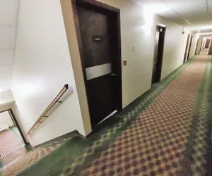 Photo 4 - Love Hotels Staples by OYO at HWY 10 MN