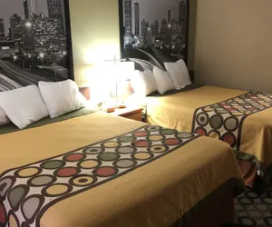 Photo 5 - Super 8 by Wyndham Ashburn