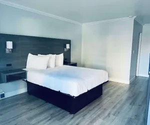 Photo 2 - SureStay by Best Western Fresno Central