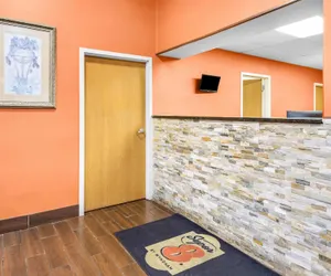 Photo 4 - Super 8 by Wyndham Bellefontaine