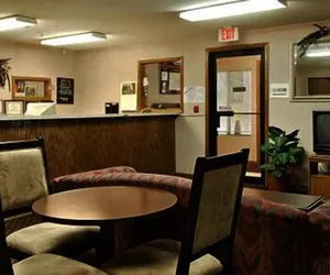 Photo 2 - Americas Best Value Inn Beardstown