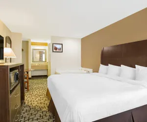 Photo 4 - SureStay Hotel by Best Western North Myrtle Beach