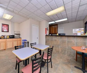 Photo 2 - Econo Lodge