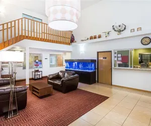 Photo 3 - Pinetop Studio Suites