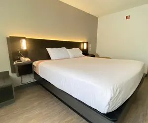 Photo 5 - Pinetop Studio Suites