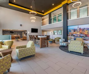 Photo 4 - Clarion Pointe Indianapolis Airport