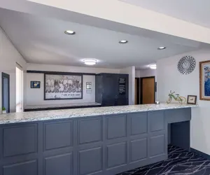 Photo 4 - Super 8 by Wyndham Jackson MN