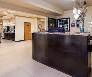 Photo 3 - SureStay Plus by Best Western San Antonio Airport