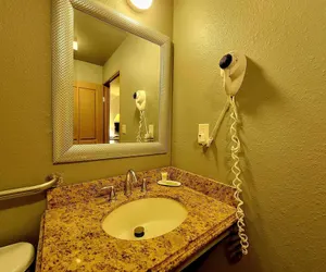 Photo 5 - Rockview Hotel Castle Rock Downtown