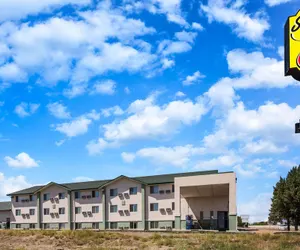 Photo 2 - Super 8 by Wyndham Pueblo