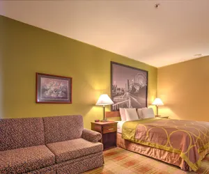 Photo 5 - Super 8 by Wyndham Waterloo