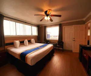 Photo 4 - Sandals Inn