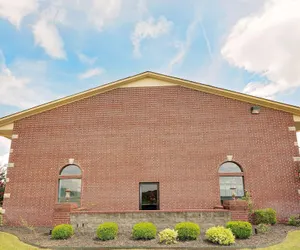 Photo 2 - Super 8 by Wyndham Hazen