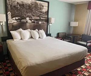 Photo 3 - Econo Lodge