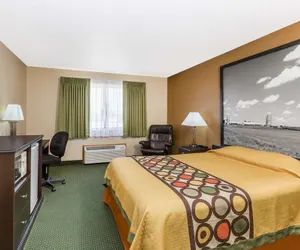 Photo 2 - Super 8 by Wyndham Jefferson