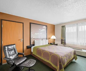Photo 5 - Super 8 by Wyndham Jefferson