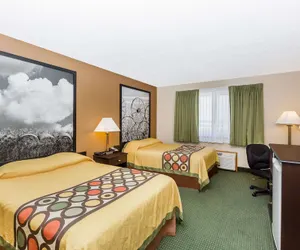 Photo 3 - Super 8 by Wyndham Jefferson