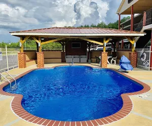 Photo 2 - Econo Lodge Selmer