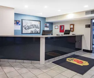 Photo 3 - Super 8 by Wyndham Marysville/Port Huron Area