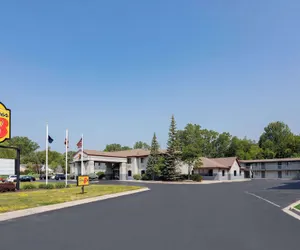 Photo 2 - Super 8 by Wyndham Marysville/Port Huron Area