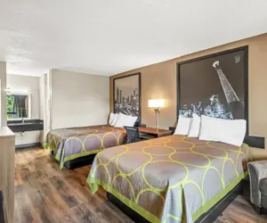 Photo 5 - Super 8 by Wyndham Commerce