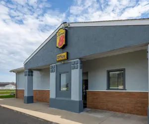 Photo 2 - Super 8 by Wyndham Newcomerstown