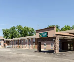 Photo 2 - Quality Inn Chicopee - Springfield