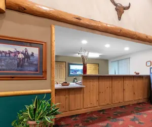 Photo 5 - Summerset Hotel & Suites
