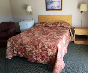 Photo 3 - Knights Inn Franklin, PA