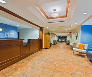 Photo 3 - Holiday Inn Express Hotel & Suites Clearwater North-Dunedin, an IHG Hotel