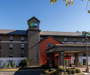 Photo 2 - Holiday Inn Express Frazer - Malvern by IHG