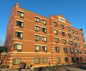 Photo 2 - Spark by Hilton Woburn Boston