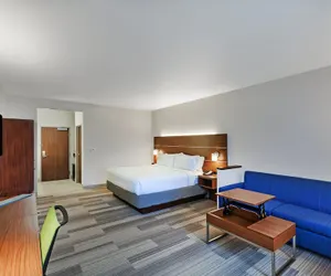 Photo 4 - Holiday Inn Express Hotel & Suites Dallas Lewisville, an IHG Hotel