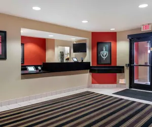 Photo 2 - Extended Stay America Select Suites - Detroit - Roseville