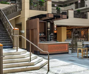 Photo 5 - Embassy Suites by Hilton Sacramento Riverfront Promenade