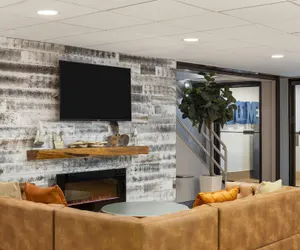 Photo 4 - Harbor Town Inn, BW Signature Collection