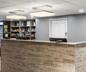 Photo 5 - Harbor Town Inn, BW Signature Collection