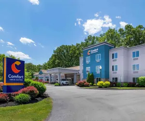 Photo 2 - Comfort Inn & Suites Saratoga Springs