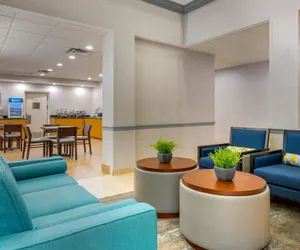 Photo 5 - Comfort Suites Near Universal Orlando Resort