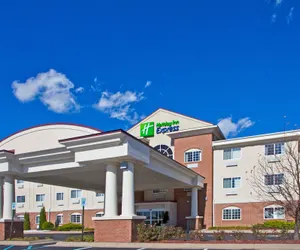 Photo 2 - Holiday Inn Express Hotel & Suites Charlotte by IHG