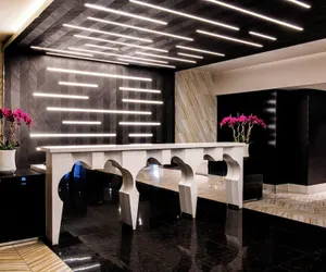 Photo 4 - Beverly Hills Marriott