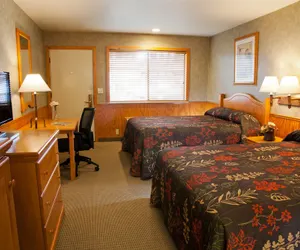 Photo 4 - Poulsbo Inn & Suites