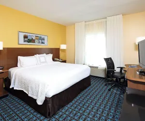 Photo 5 - Fairfield Inn & Suites Newark Liberty International Airport