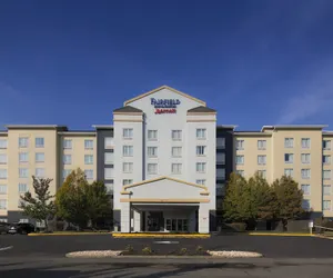 Photo 2 - Fairfield Inn & Suites Newark Liberty International Airport