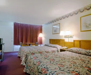Photo 5 - Americas Best Value Inn Loudon Lenoir City