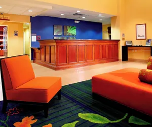 Photo 3 - Fairfield Inn & Suites by Marriott Phoenix Midtown