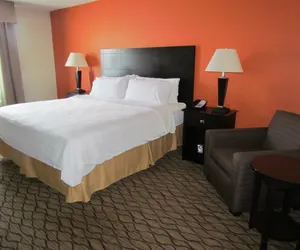 Photo 4 - Holiday Inn Express Hotel & Suites Cadillac, an IHG Hotel