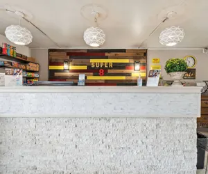 Photo 3 - Super 8 by Wyndham Millbury/Toledo