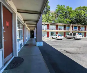Photo 3 - Edyn Hotel By Townhouse Wytheville US 52